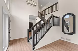 3617 Tanglewood Ct, Eagan, MN 55123 - Photo 13