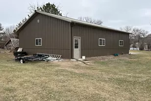 237 S Paul St, Appleton, MN 56208 - Photo 7