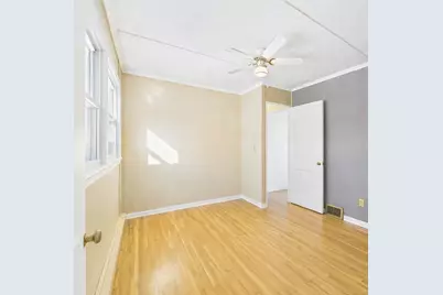 406 Franklin Street S, Glenwood, MN 56334 - Photo 11