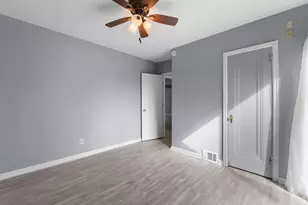 6240 W Broadway Ave, Brooklyn Park, MN 55428 - Photo 21