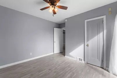 6240 W Broadway Avenue, Brooklyn Park, MN 55428 - Photo 21