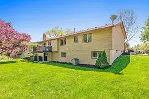 8370 W 107th St, Bloomington, MN 55438 - Photo 27