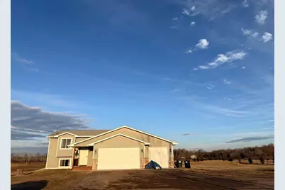 47575 Falcon Avenue, Rush City, MN 55069 - Photo 3