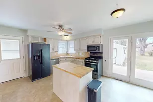 2141 Harmony Ave, Albert Lea, MN 56007 - Photo 7