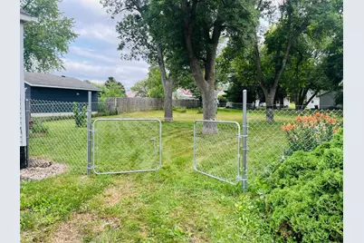 712 4th Avenue E, Alexandria, MN 56308 - Photo 5