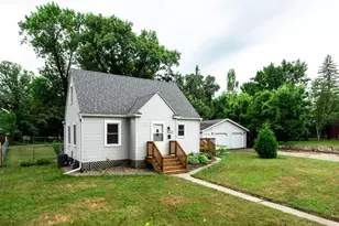 712 4th Ave E, Alexandria, MN 56308 - Photo 1