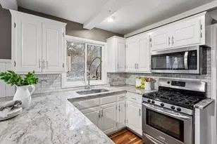 1533 Clare Ln, Wayzata, MN 55391 - Photo 13