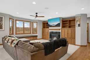 10590 Watersedge Ln, Woodbury, MN 55129 - Photo 19