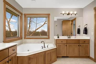 10590 Watersedge Lane, Woodbury, MN 55129 - Photo 51