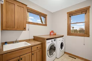 10590 Watersedge Ln, Woodbury, MN 55129 - Photo 35