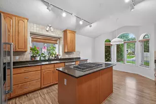 10417 Fawns Way, Eden Prairie, MN 55347 - Photo 5