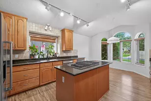 10417 Fawns Way, Eden Prairie, MN 55347 - Photo 5