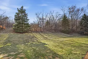 1554 Lincoln Park Dr, South Saint Paul, MN 55075 - Photo 31