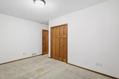 1554 Lincoln Park Drive, South Saint Paul, MN 55075 - Photo 23