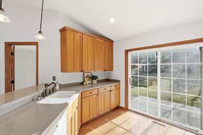 1554 Lincoln Park Drive, South Saint Paul, MN 55075 - Photo 7