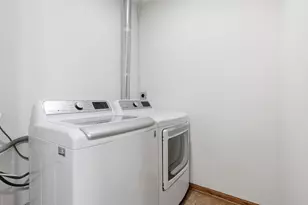 1554 Lincoln Park Dr, South Saint Paul, MN 55075 - Photo 21