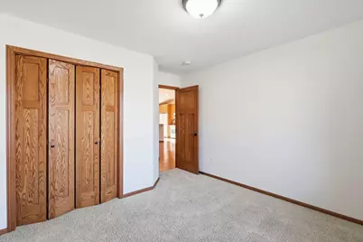 1554 Lincoln Park Drive, South Saint Paul, MN 55075 - Photo 13