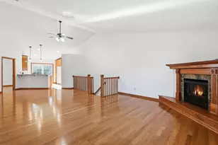 1554 Lincoln Park Dr, South Saint Paul, MN 55075 - Photo 5