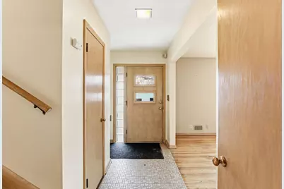 5116 Meadow Ridge, Edina, MN 55439 - Photo 5