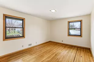 5116 Meadow Ridge, Edina, MN 55439 - Photo 17