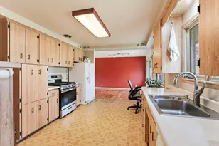 5116 Meadow Ridge, Edina, MN 55439 - Photo 15