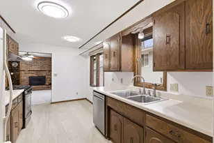 688 Birch Ln S, Shoreview, MN 55126 - Photo 7