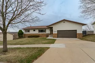 4400 Mnr Vw Dr NW, Rochester, MN 55901 - Photo 33