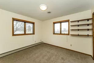 4400 Mnr Vw Dr NW, Rochester, MN 55901 - Photo 19