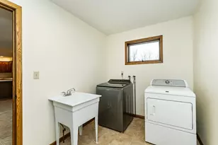 4400 Mnr Vw Dr NW, Rochester, MN 55901 - Photo 17