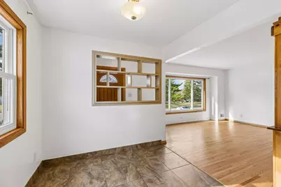 395 Eldridge Avenue W, Roseville, MN 55113 - Photo 7