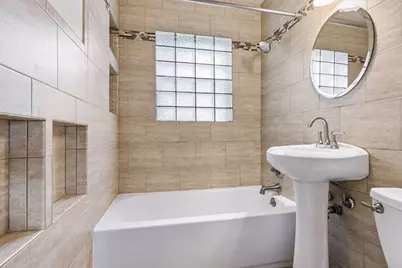 395 Eldridge Avenue W, Roseville, MN 55113 - Photo 15