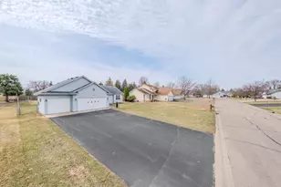 1690 125th Ln NE, Blaine, MN 55449 - Photo 3