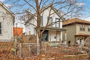 715 Hope St, Saint Paul, MN 55106 - Photo 1