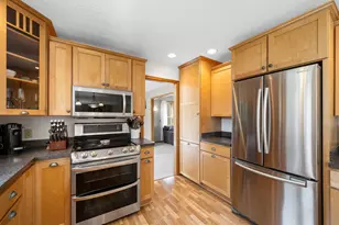 15301 83rd High Rd, Maple Grove, MN 55311 - Photo 11