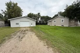 1908 380th St, Breckenridge, MN 56520 - Photo 7