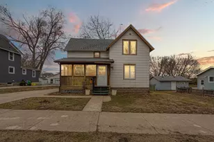 1022 3rd Ave NW, Faribault, MN 55021 - Photo 3