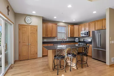 9980 Indigo Drive, Eden Prairie, MN 55347 - Photo 7