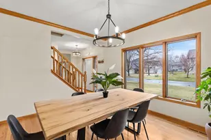 4102 Red Oak Ln, Chanhassen, MN 55331 - Photo 5