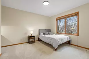 4102 Red Oak Ln, Chanhassen, MN 55331 - Photo 29