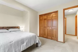 4102 Red Oak Ln, Chanhassen, MN 55331 - Photo 33