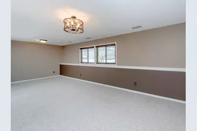 129 Hemlock Place, Vadnais Heights, MN 55127 - Photo 35