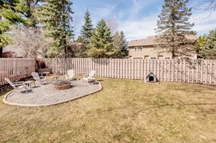 129 Hemlock Pl, Vadnais Heights, MN 55127 - Photo 7