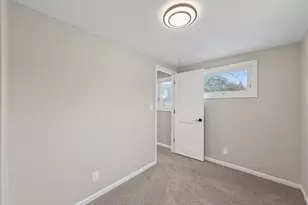 1920 Nebraska Ave E, Saint Paul, MN 55119 - Photo 17