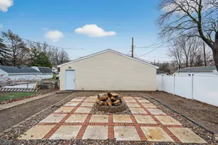 1920 Nebraska Ave E, Saint Paul, MN 55119 - Photo 23