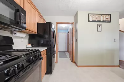 3512 Goodwin Avenue N, Oakdale, MN 55128 - Photo 13