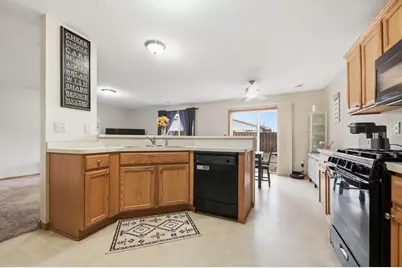 3512 Goodwin Avenue N, Oakdale, MN 55128 - Photo 15