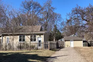 1712 E 84th St, Bloomington, MN 55425 - Photo 3