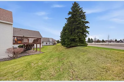 10272 Country Club Curve, Woodbury, MN 55129 - Photo 51