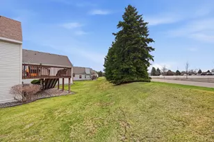 10272 Country Club Curve, Woodbury, MN 55129 - Photo 51