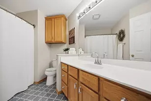 10272 Country Club Curve, Woodbury, MN 55129 - Photo 25